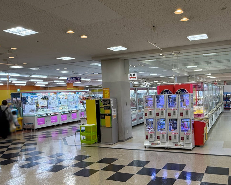 わくわくらんどタクト店　クレーンゲームコーナー